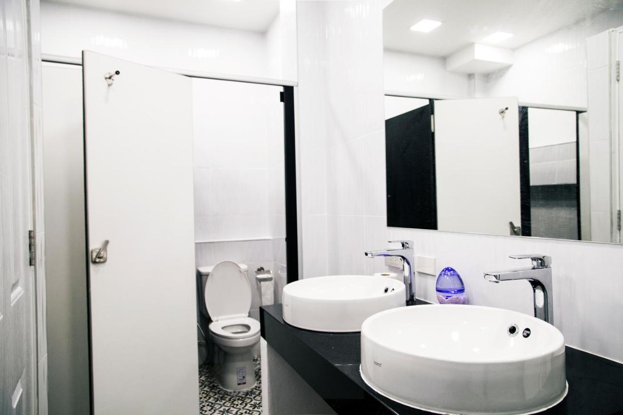 Phukhao Hostel チエンマイ エクステリア 写真